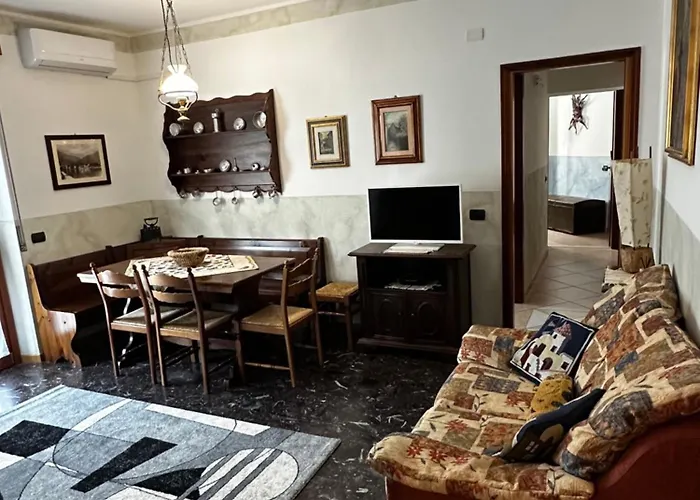 Residenza Dei Parchi Apartamento Sondrio